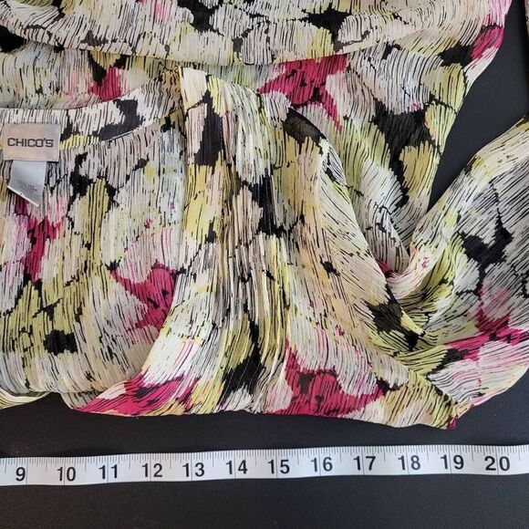 Chicos Womens Size 0 Small Button Front Top Blouse White Black Pink 100% Silk - Picture 6 of 7